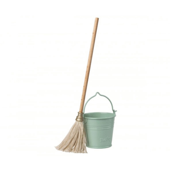 Maileg-kanta-i-mop-za-ciscenje